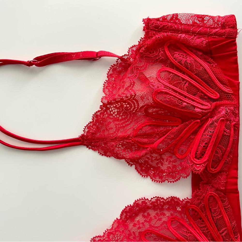 LA Perla Elegant Red Lace Bralette - Picture 7 of 12